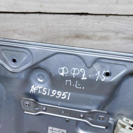 steklopodieemnik-elektriceskii-ford-focus-ii-perednii-levyi-art-87417-big-2