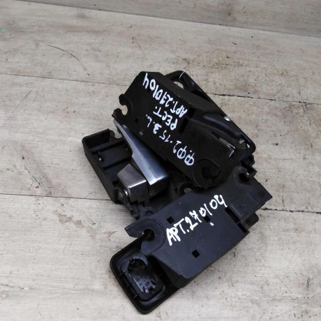 rucka-dveri-vnutrenniaia-ford-focus-2-art-87457-big-0