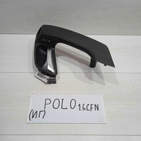 rucka-dveri-vnutrenniaia-peredniaia-levaia-volkswagen-polo-5-art-88265-big-0