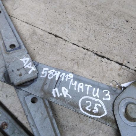 steklopodieemnik-elektriceskii-pravyi-daewoo-matiz-art-89003-big-2