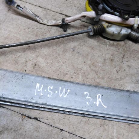 steklopodieemnik-elektriceskii-zadnii-pravyi-mitsubishi-space-wagon-iii-art-89099-big-3