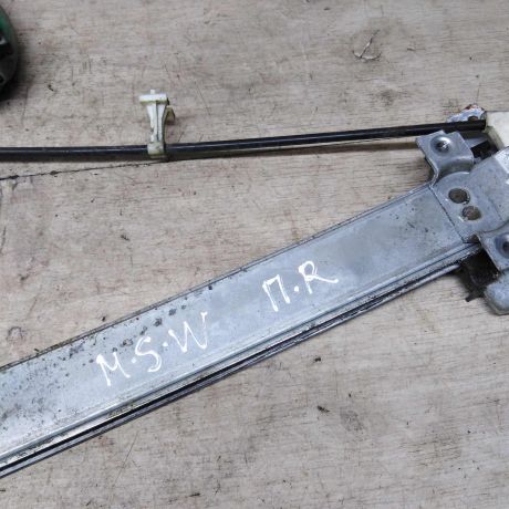 steklopodieemnik-elektriceskii-perednii-pravyi-mitsubishi-space-wagon-iii-art-89117-big-2