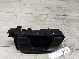 rucka-vnutrenniaia-peredniaia-levaia-mitsubishi-space-wagon-iii-art-89264