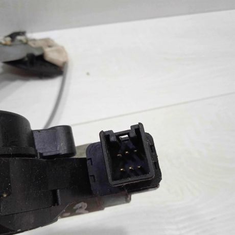 steklopodieemnik-elektriceskii-perednii-levyi-mazda-3-bk-art-89351-big-1