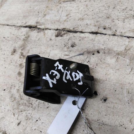 rucka-otkryvaniia-kapota-hyundai-elantra-iii-art-89587-big-2