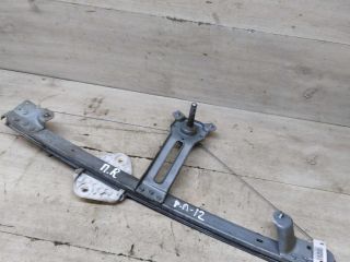 steklopodieemnik-mexaniceskii-perednii-pravyi-renault-logan-i-lada-largus-art-89956