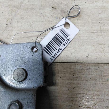 steklopodieemnik-mexaniceskii-zadnii-pravyi-renault-logan-i-lada-largus-art-90248-big-1