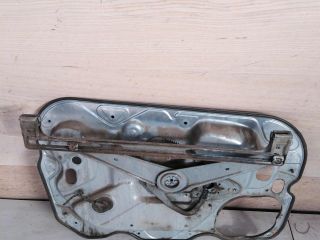 steklopodieemnik-elektriceskii-perednii-pravyi-ford-focus-ii-art-90394