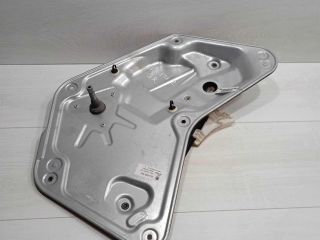 steklopodieemnik-mexaniceskii-zadnii-pravyi-skoda-yeti-i-art-90713