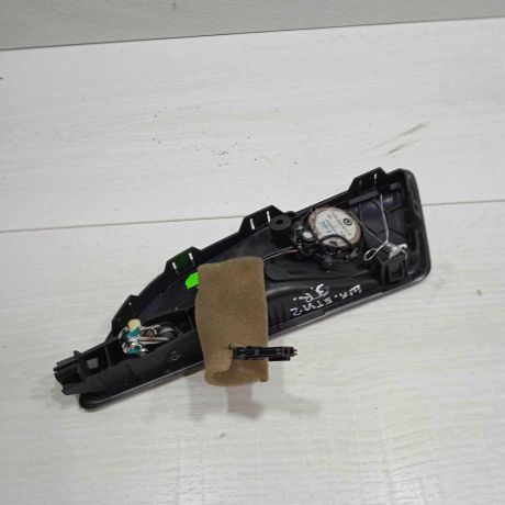 rucka-otkryvaniia-dveri-vnutrenniaia-zadniaia-pravaia-skoda-yeti-i-art-90716-big-4