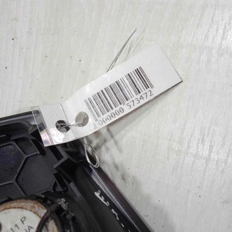 rucka-otkryvaniia-dveri-vnutrenniaia-zadniaia-pravaia-skoda-yeti-i-art-90716-big-1