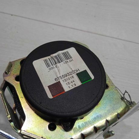 remen-bezopasnosti-zadnii-srednii-skoda-yeti-i-dorestailing-art-90824-big-2