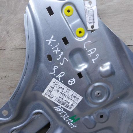 steklopodieemnik-elektriceskii-zadnii-pravyi-hyundai-ix35-i-art-91698-big-2