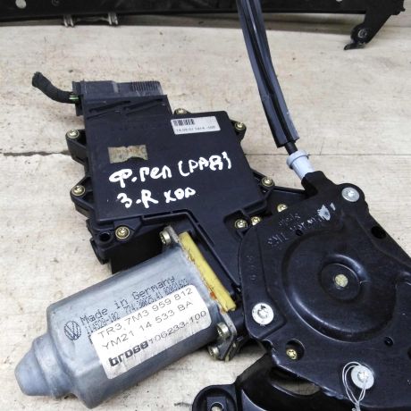 steklopodieemnik-elektriceskii-zadnii-pravyi-ford-galaxy-volkswagen-sharan-seat-alhambra-art-91931-big-2