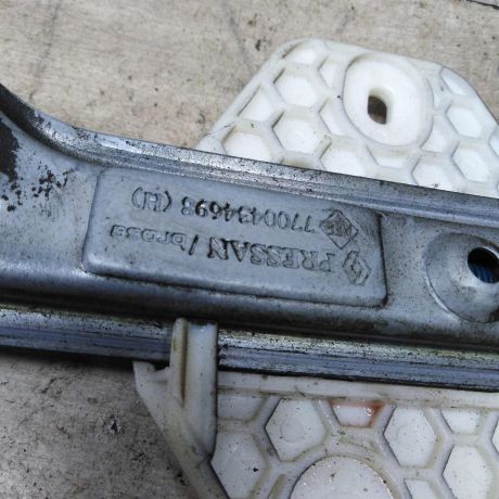 steklopodieemnik-mexaniceskii-zadnii-pravyi-renault-clio-ii-art-91940-big-3