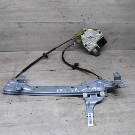 steklopodieemnik-elektriceskii-zadnii-pravyi-renault-megane-iii-art-92202-big-0