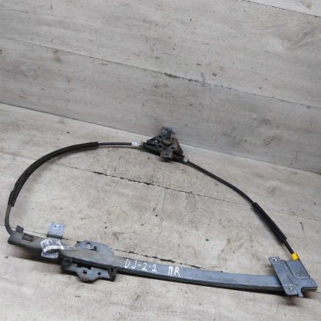 steklopodieemnik-mexaniceskii-perednii-pravyi-volkswagen-jetta-2-volkswagen-golf-2-art-92993-big-0