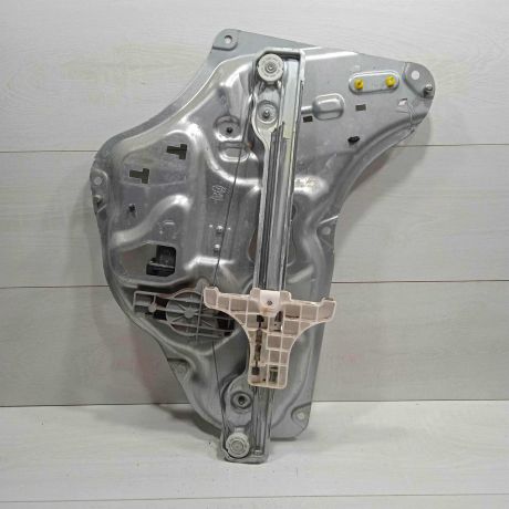 steklopodieemnik-elektriceskii-zadnii-pravyi-hyundai-ix35-i-art-93052-big-2