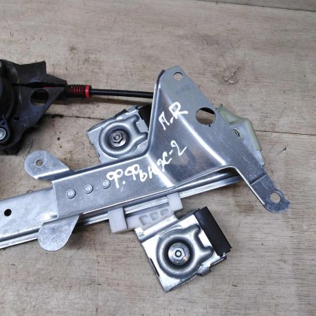 steklopodieemnik-elektriceskii-perednii-pravyi-ford-fusion-i-art-93607-big-1