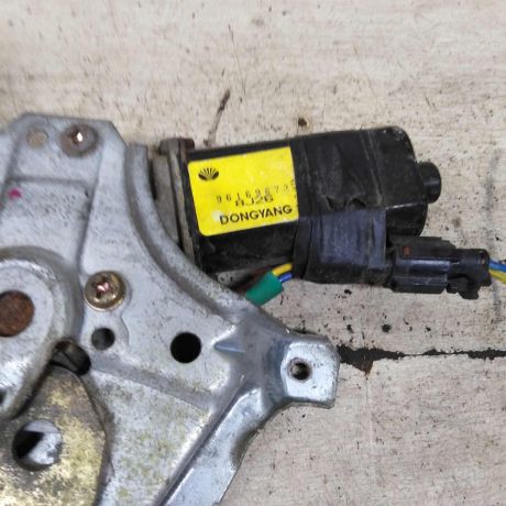 steklopodieemnik-elektriceskii-zadnii-levyi-daewoo-nexia-art-93747-big-1