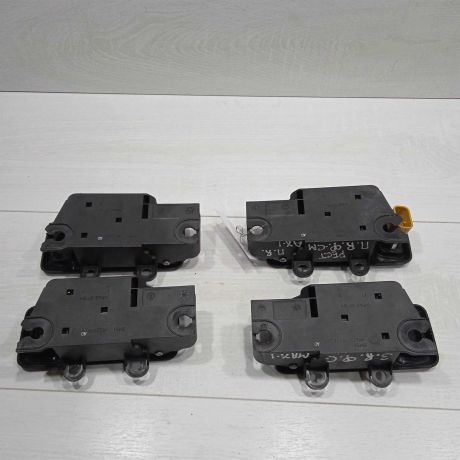 rucka-dveri-vnutrenniaia-ford-c-max-art-93960-big-2