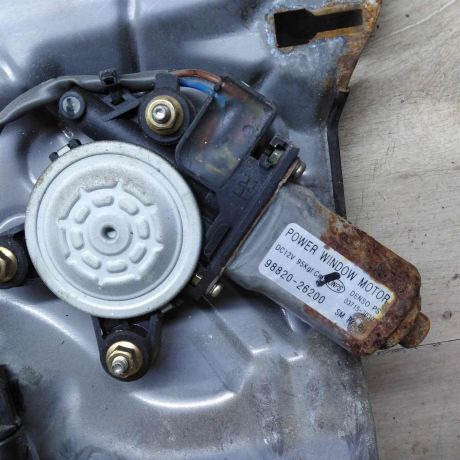 steklopodieemnik-elektriceskii-zadnii-pravyi-hyundai-santa-fe-i-art-94087-big-3