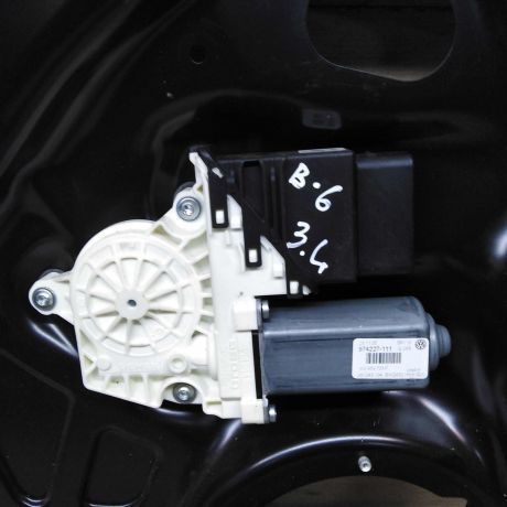 steklopodieemnik-elektriceskii-zadnii-levyi-volkswagen-passat-b6-art-94754-big-3