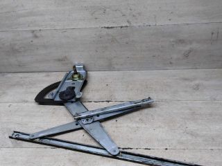 steklopodieemnik-mexaniceskii-perednii-levyi-chevrolet-aveo-t200-art-95026