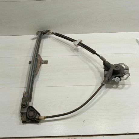 steklopodieemnik-mexaniceskii-perednii-pravyi-audi-80-b3-art-95423-big-0