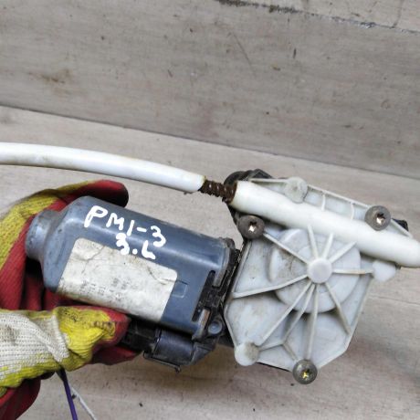 steklopodieemnik-elektriceskii-zadnii-levyi-renault-megane-i-art-95512-big-1