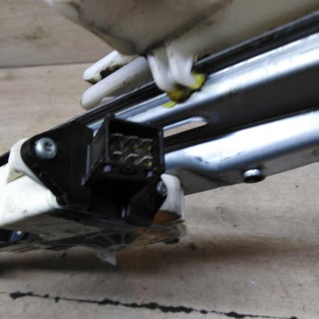 steklopodieemnik-elektriceskii-zadnii-pravyi-opel-vectra-c-art-95863-big-2