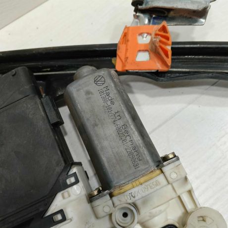 steklopodieemnik-elektriceskii-perednii-pravyi-volkswagen-golf-4-volkswagen-bora-art-96485-big-4