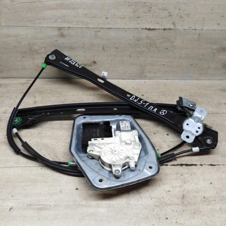 steklopodieemnik-elektriceskii-perednii-pravyi-volkswagen-jetta-5-volkswagen-golf-5-art-96653-big-0