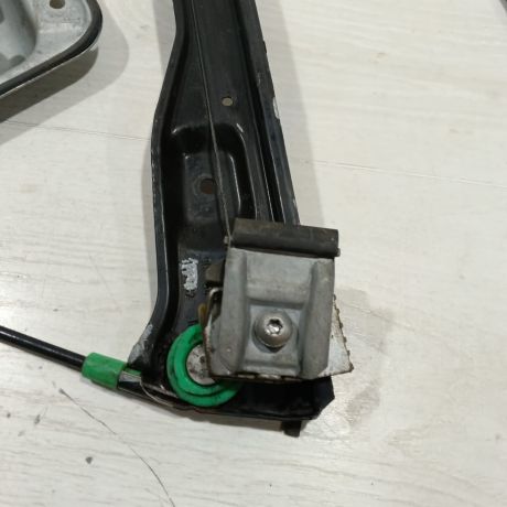 steklopodieemnik-elektriceskii-perednii-pravyi-volkswagen-jetta-5-volkswagen-golf-5-art-96653-big-6