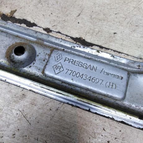 steklopodieemnik-mexaniceskii-zadnii-levyi-renault-symbol-art-97212-big-1