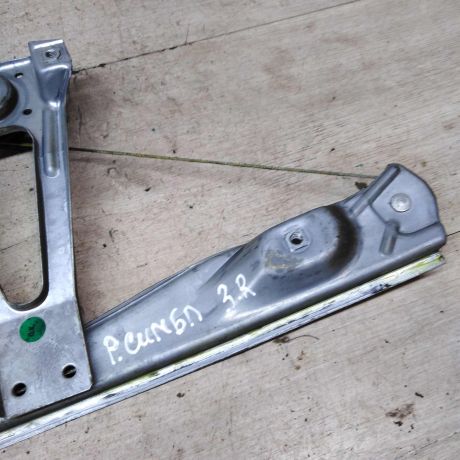 steklopodieemnik-mexaniceskii-zadnii-pravyi-renault-symbol-art-97213-big-1