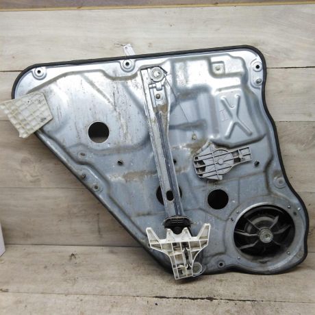 steklopodieemnik-elektriceskii-zadnii-pravyi-kia-ceed-i-art-97231-big-2