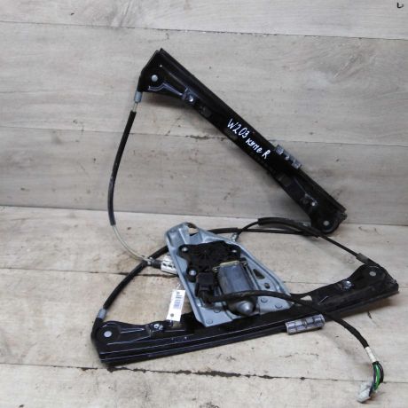 steklopodieemnik-elektriceskii-pravyi-c-klass-w203-kupe-art-98042-big-0