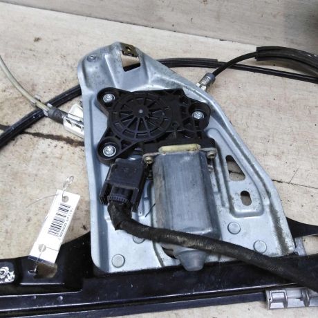 steklopodieemnik-elektriceskii-pravyi-c-klass-w203-kupe-art-98042-big-3