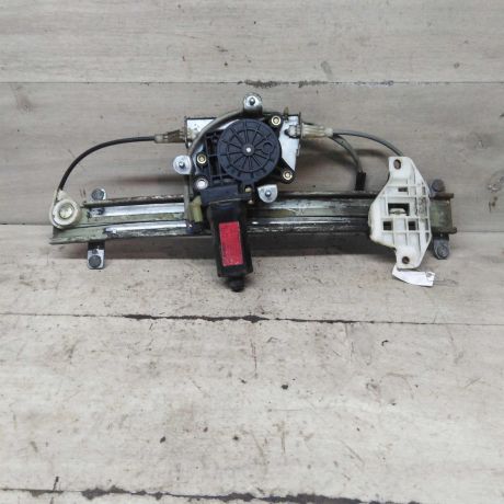 steklopodieemnik-elektriceskii-zadnii-pravyi-hyundai-sonata-iii-art-98058-big-0