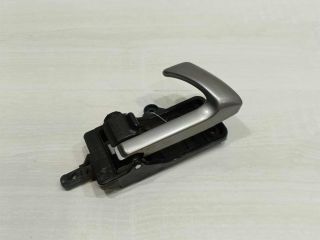 rucka-dveri-vnutrenniaia-peredniaia-pravaia-hyundai-santa-fe-ii-art-98401