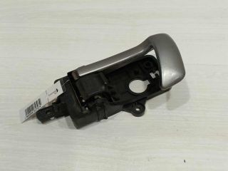 rucka-dveri-vnutrenniaia-peredniaia-levaia-hyundai-santa-fe-ii-art-98470