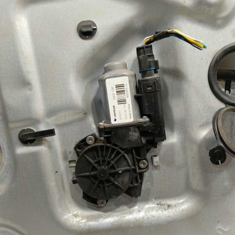 steklopodieemnik-elektriceskii-perednii-levyi-hyundai-santa-fe-ii-art-98659-big-2