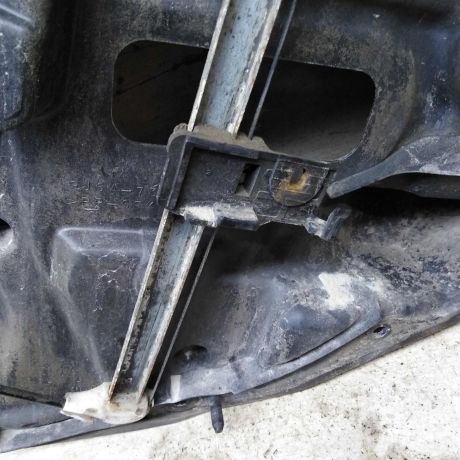 steklopodieemnik-elektriceskii-zadnii-levyi-mazda-6-gg-art-98715-big-2