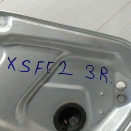 steklopodieemnik-elektriceskii-zadnii-pravyi-hyundai-santa-fe-ii-art-98823-big-5