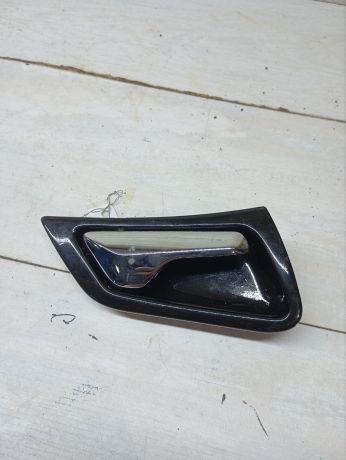 rucka-dveri-vnutrenniaia-pravaia-mercedes-c-klass-w203-kupe-art-98926-big-0