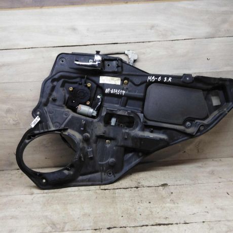 steklopodieemnik-elektriceskii-zadnii-pravyi-mazda-6-gg-art-99099-big-0