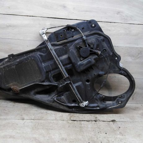 steklopodieemnik-elektriceskii-zadnii-pravyi-mazda-6-gg-art-99099-big-1