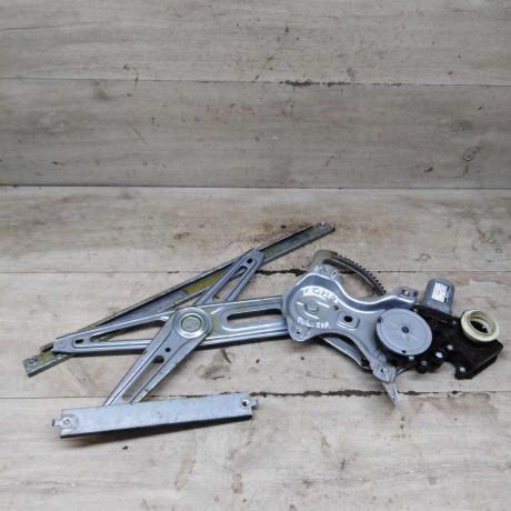 steklopodieemnik-elektriceskii-perednii-levyi-toyota-avensis-iii-art-99575-big-0