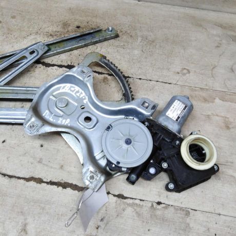 steklopodieemnik-elektriceskii-perednii-levyi-toyota-avensis-iii-art-99575-big-1